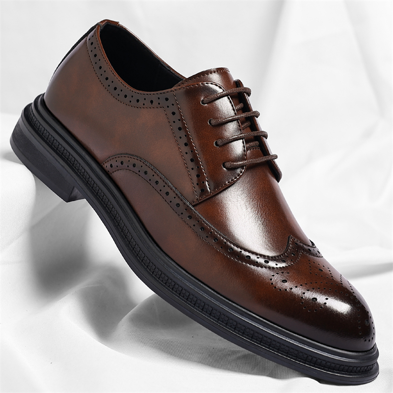 Men Shoes Uk - メンズブローグレザーシューズファッショナブルで快適なビジネスフォーマルレトロダービーシューズ英国スタイルの彫刻花柄デザイン-sjx26