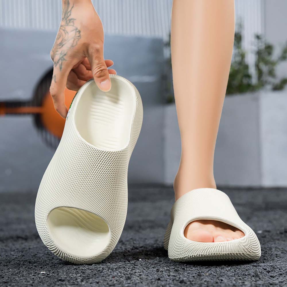 SHAJI メンズ クラウドスライド、夏用厚底滑り止めビーチ - Men Shoes On Cloud のレビューと価格