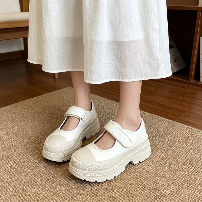 女性用ベルクロストラップメリージェーンシューズ 2026Ne - Velcro Strap Sandal のレビューと価格