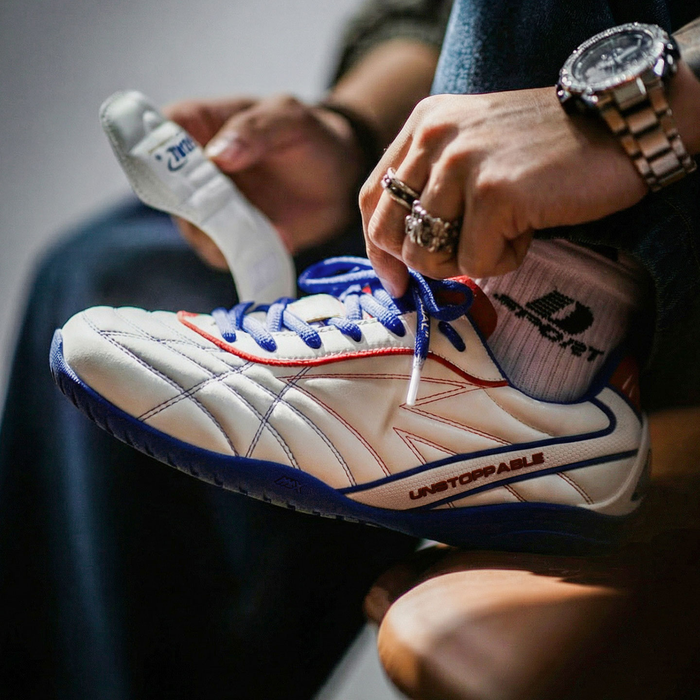 マデン メンズ ホワイト ドイツ製 トレーナースニーカー レ - Men Shoes Joggers のレビューと価格