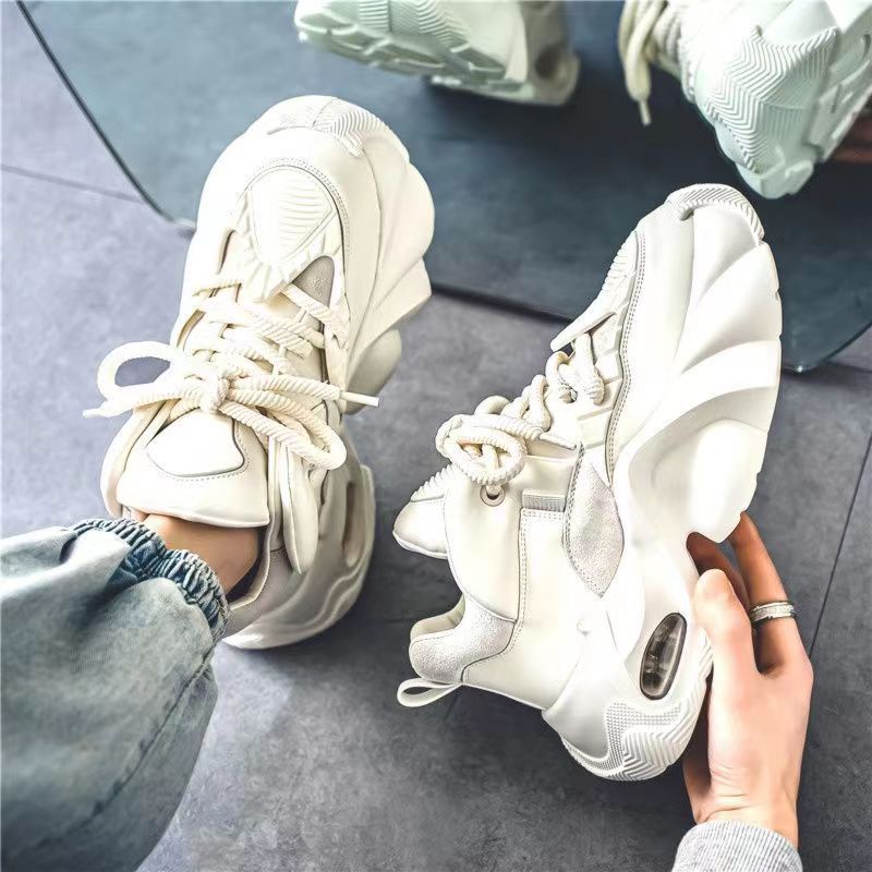 カジュアルスニーカーデザイナースタイルメンズシューズ快適なメ - Men Shoes Trainers のレビューと価格