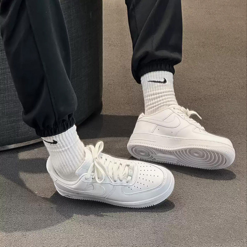 ナイキ エア フォース 1 ピュア ホワイト エア フォース - Men'S Shoes Nike Air Force のレビューと価格