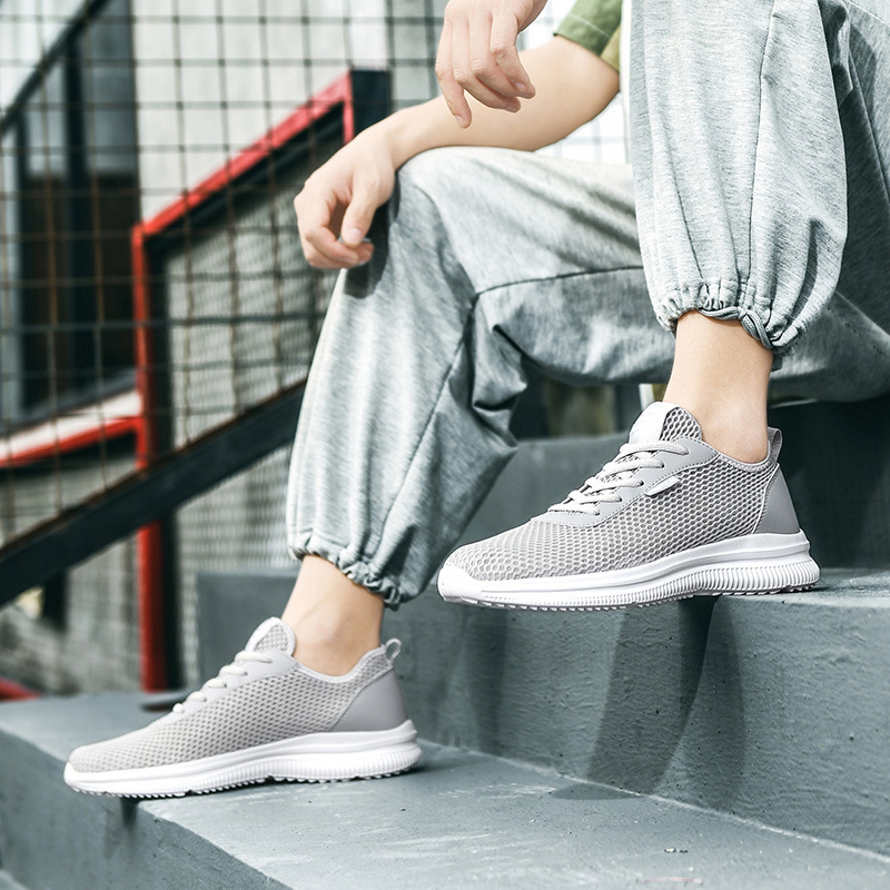 メンズレースアップカジュアルメッシュシューズ、通気性スニーカ - Men Shoes Trainers のレビューと価格